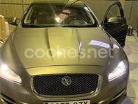Usado Jaguar XJ Premium Luxury 275 CV (202 kW) 2010 Gris / plata Berlina