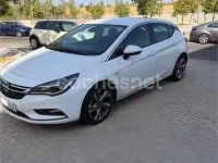 Usado Opel Astra Excellence 125 CV (91 kW) 2018 Blanco Berlina