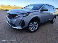 Usado Peugeot 5008 Active 131 CV (96 kW) 2021 Gris SUV