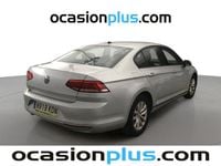 Usado VW Passat Edition 120 CV (88 kW) 2017 Gris plata Berlina