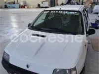 Usado Renault Clio 92 CV (67 kW) 1992 Blanco Utilitario