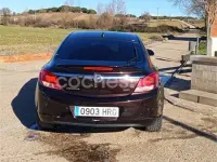 Usado Opel Insignia Selective 130 CV (95 kW) 2013 Marrón Berlina