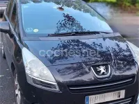 Usado Peugeot 5008 112 CV (82 kW) 2011 Negro Monovolumen