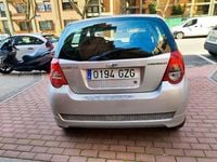 Usado Chevrolet Aveo LS 84 CV (61 kW) 2010 Gris / plata Berlina