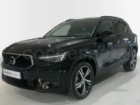 Usado Volvo XC40 129 CV (94 kW) 2024 Negro SUV