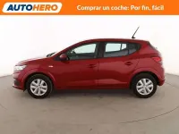 Usado Dacia Sandero Comfort 91 CV (66 kW) 2022 Rojo Utilitario