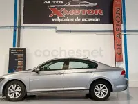 Usado VW Passat Business 150 CV (110 kW) 2021 Gris / plata Berlina