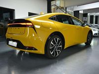 Usado Toyota Prius Executive 220 CV (161 kW) 2023 Amarillo Utilitario