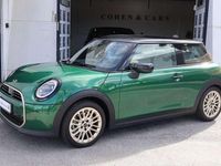 Usado Mini Cooper Favoured 156 CV (114 kW) 2024 Verde Utilitario