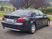 Usado BMW 523 177 CV (130 kW) 2005 Negro Familiar
