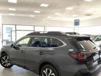 Usado Subaru Outback 169 CV (124 kW) 2021 Gris / plata Familiar