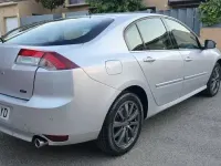 Usado Renault Laguna III GT 150 CV (110 kW) 2010 Plateado Berlina