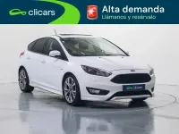 Usado Ford Focus ST-Line 182 CV (133 kW) 2017 Blanco Berlina