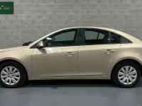 Usado Chevrolet Cruze LS 113 CV (83 kW) 2009 Beige Berlina