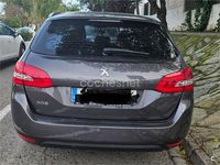 Usado Peugeot 308 SW Allure 120 CV (88 kW) 2017 Gris / plata Familiar