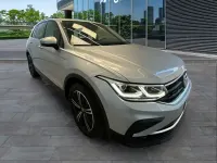 Usado VW Tiguan Life 122 HP (89 kW) 2023 Cinzento SUV