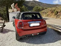 Usado Mini Cooper 136 CV (100 kW) 2018 Rojo Utilitario
