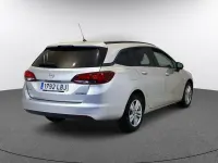 Usado Opel Astra Selective 110 CV (80 kW) 2019 Gris