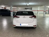 Usado Toyota Auris 90 CV (66 kW) 2016 Blanco Berlina
