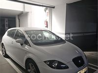 Używany Seat Leon Reference 105 KM (77 kW) 2010 Biały Hatchback