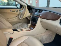 Usado Mercedes CLS500 388 CV (285 kW) 2008 Granate Coupe
