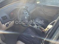 Usado VW Golf IV Highline 150 CV (110 kW) 2005 Gris / plata Berlina