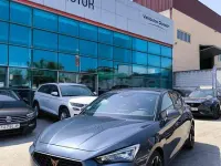 Usado Cupra Leon 150 CV (110 kW) 2023 Gris / plata Berlina