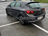 Usado Opel Astra Sportive 140 CV (102 kW) 2014 Gris / plata Berlina
