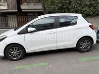 Usado Toyota Yaris Active 99 CV (72 kW) 2015 Blanco Berlina