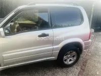 Usado Suzuki Grand Vitara 110 CV (80 kW) 2005 Beige SUV