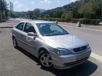 Usado Opel Astra Comfort 82 CV (60 kW) 1998 Gris / plata Berlina