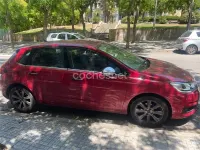 Usado Citroën C4 Feel 99 CV (72 kW) 2015 Rojo Berlina