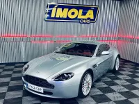 Usado Aston Martin V8 Vantage 420 CV (308 kW) 2010 Gris / plata Coupe