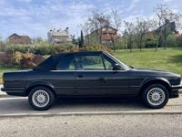 Käytetty BMW 320 128 HP (94 kW) 1988 Musta Avoauto
