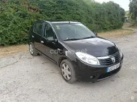 Usado Dacia Sandero Lauréate 85 CV (62 kW) 2010 Negro Berlina