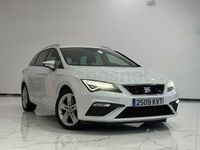 Usado Seat Leon FR 150 CV (110 kW) 2019 Blanco Familiar
