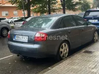 Usado Audi A4 180 CV (132 kW) 2004 Gris / plata Berlina