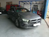 Usado Mercedes A180 116 CV (85 kW) 2019 Gris / plata Berlina