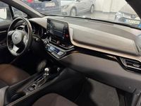Usado Toyota C-HR Active 122 CV (89 kW) 2021 Gris / plata SUV