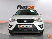 Usado Seat Arona Ecomotive 95 CV (69 kW) 2021 Blanco SUV