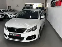 Usado Peugeot 308 SW Active 130 CV (95 kW) 2021 Blanco Familiar