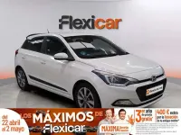 Begagnad Hyundai i20 84 HK (61 kW) 2017 Vit Sedan