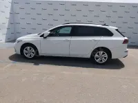 Usado VW Golf VIII Life 116 CV (85 kW) 2023 Blanco Familiar