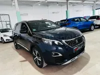Usado Peugeot 5008 GT-line 130 CV (95 kW) 2019 Azul Monovolumen