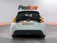 Occasion Toyota Yaris Hybrid Style 116 PK (85 kW) 2022 Wit Sedan
