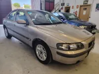 Usado Volvo S60 130 CV (95 kW) 2003 Beige Berlina