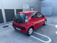 Usado Citroën C1 68 CV (50 kW) 2007 Rojo Utilitario
