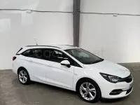 Usado Opel Astra Dynamic 110 CV (80 kW) 2020 Blanco Familiar