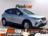 Usado Seat Arona Style 110 CV (80 kW) 2023 Gris SUV