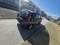 Usado Ford Fiesta Ambiente 68 CV (50 kW) 2005 Azul Utilitario